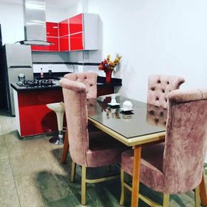 Moderno y cómodo apartamento 3 habitaciones detrás de unicentro